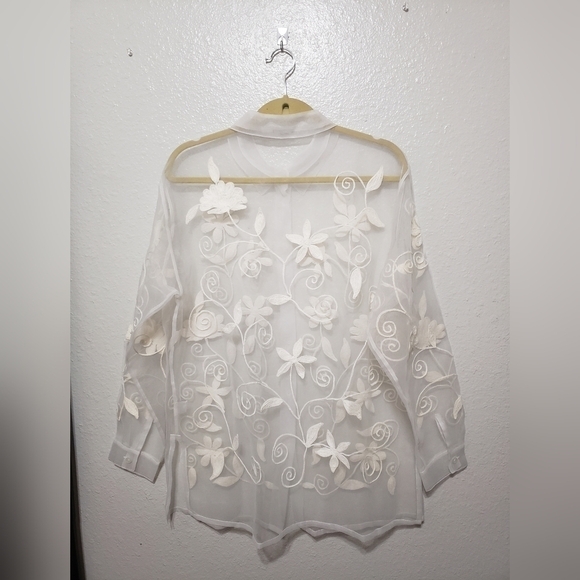 WHITE Sheer Embroidered Button-Down Shirts, Size M/L - Picture 12 of 17
